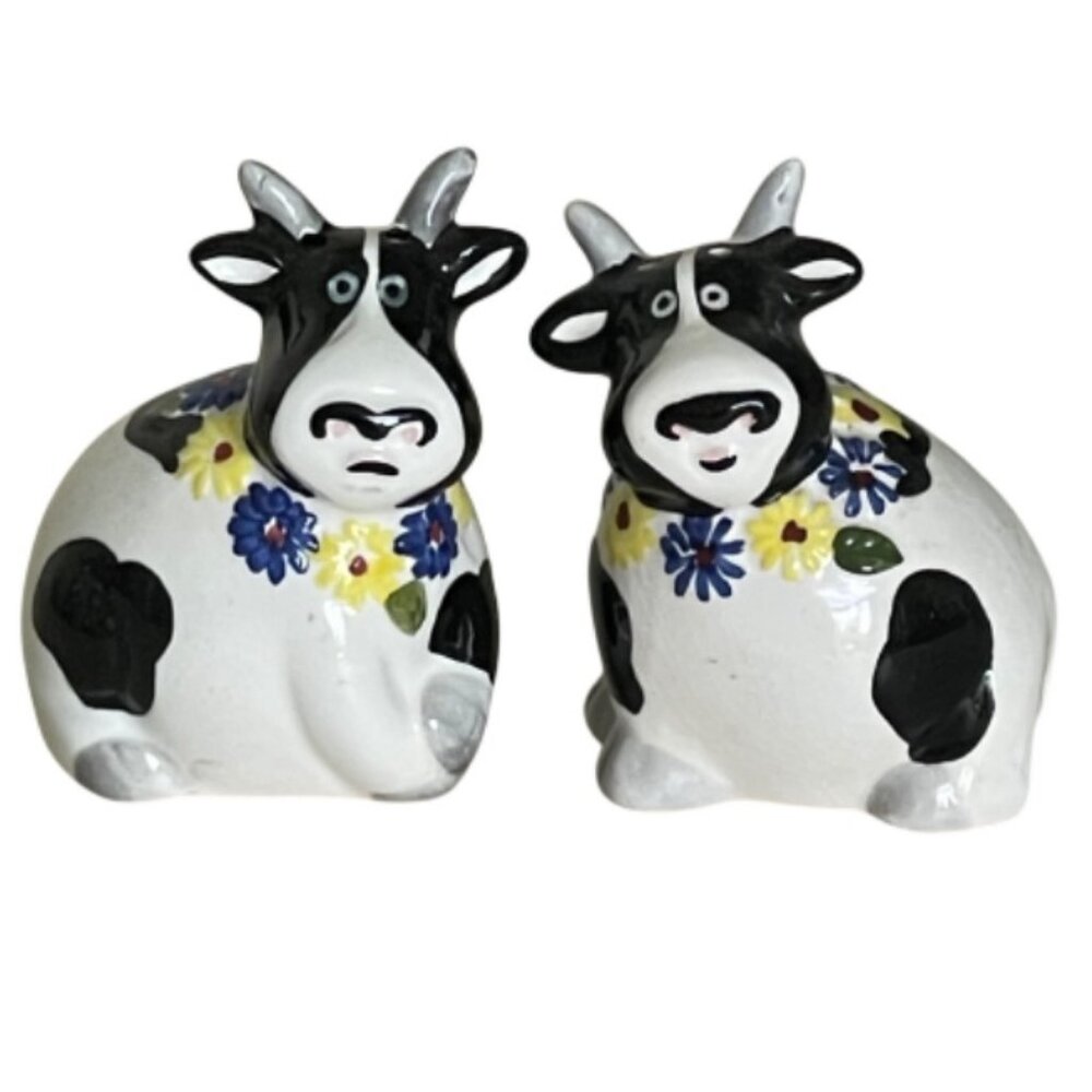Vintage Cow Salt and Pepper Shaker Spotted Holstein Cows Ceramic 3.5" x 3"